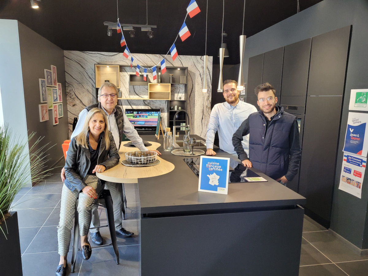 Equipe - Comera Cuisine de FLEURY-LES-AUBRAIS