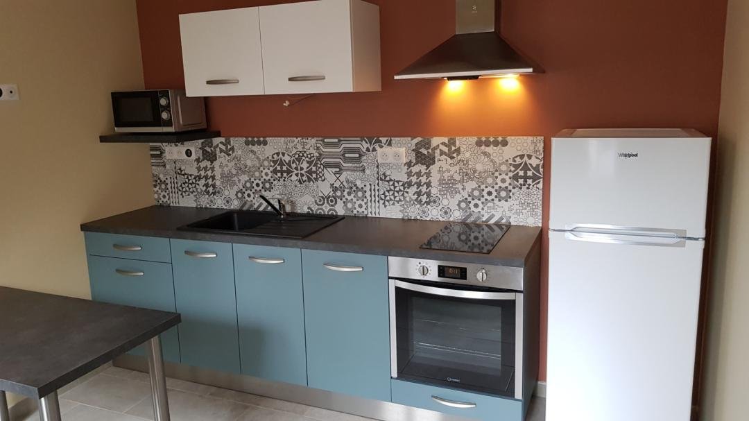 cuisine-amenagee-longueur-fonctionnelle-bourbon-lancy