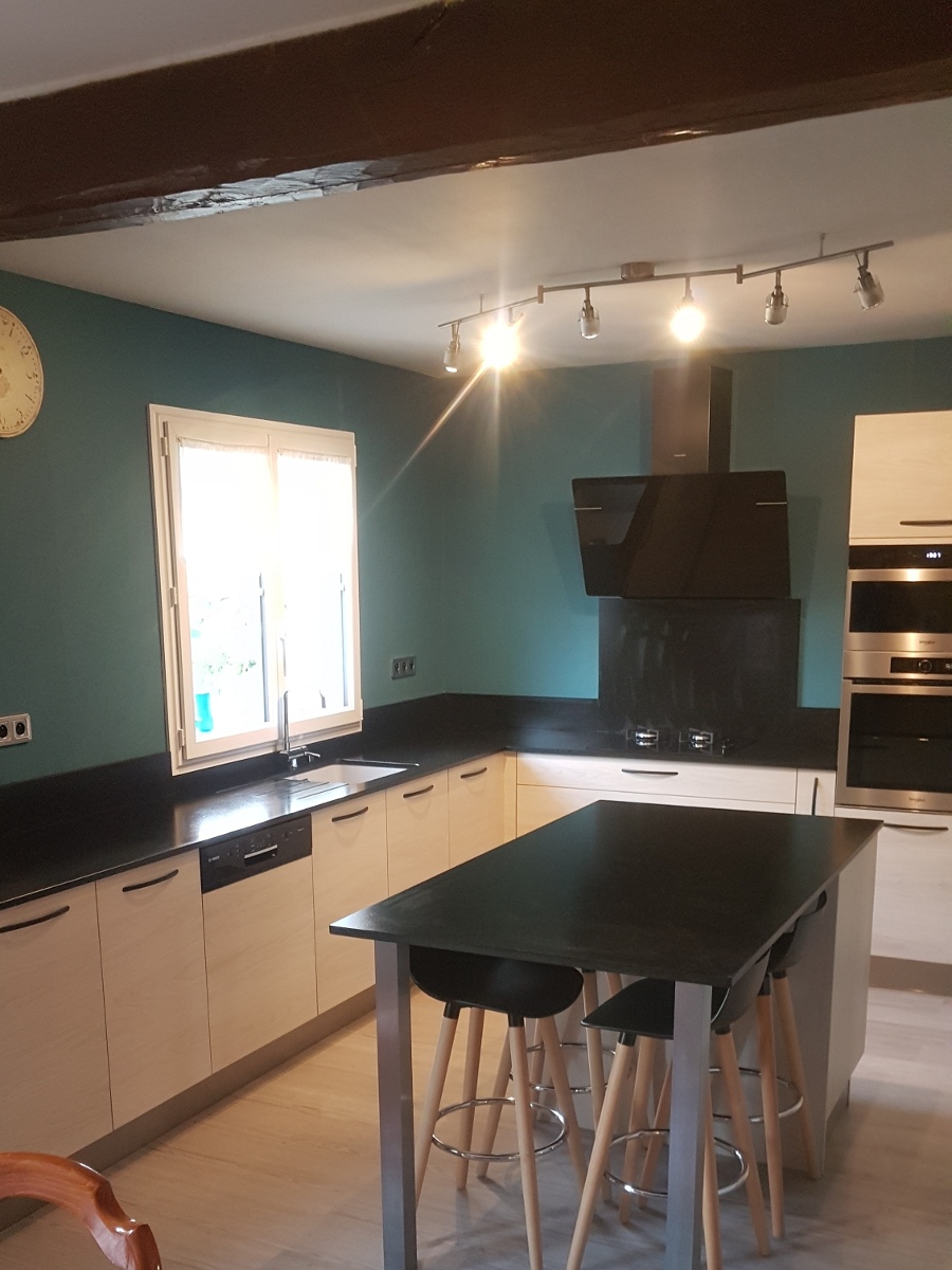cuisine-amenagee-ilot-central-orleans-fleury-les-aubrais