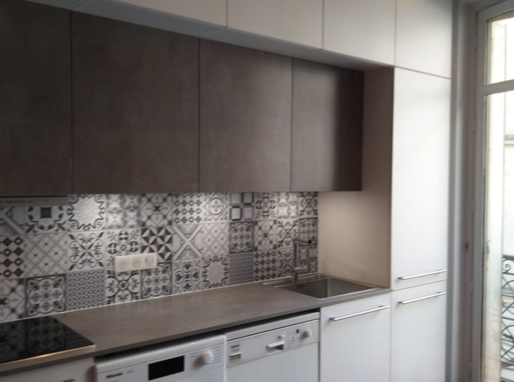 Quel plan de travail choisir pour une cuisine blanche ? - COMERA Cuisines