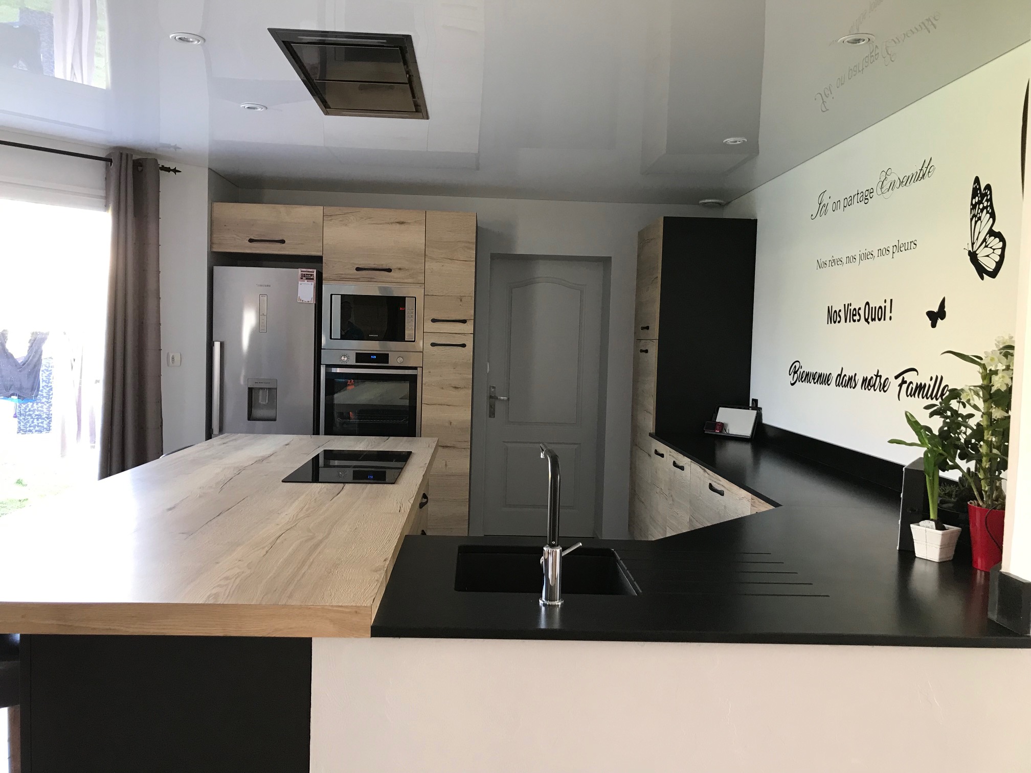 Cuisine moderne et conviviale COMERA Cuisines Cholet