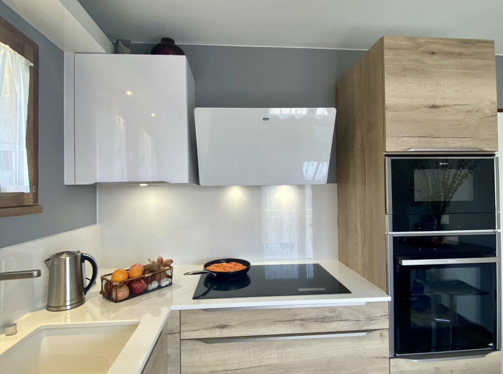 cuisine-en-u-blanche-anthy-sur-leman