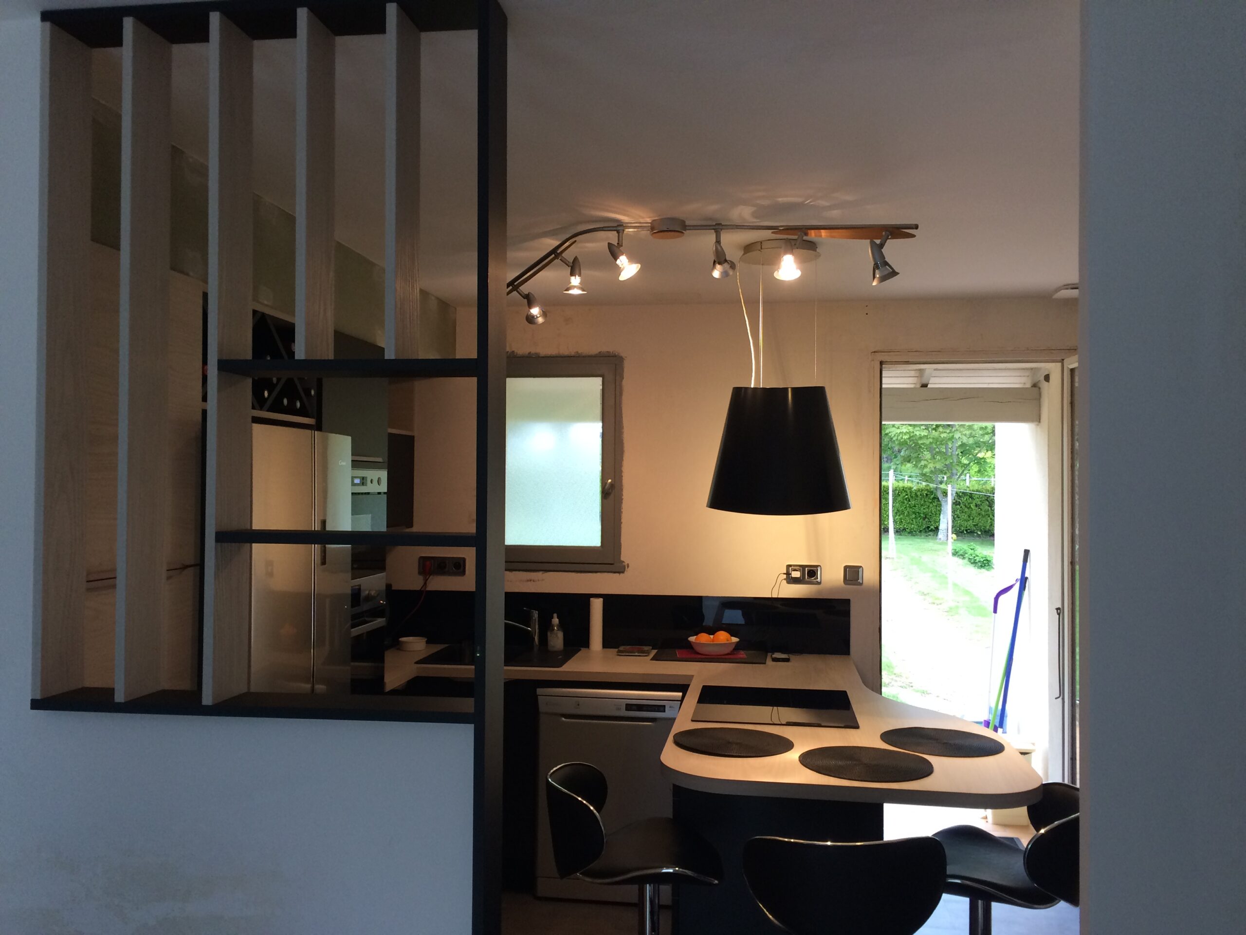 cuisine-amenagee-fonctionnelle-les-herbiers