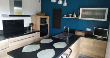 cuisine-amenagee-ilot-fonctionnel-maizieres-la-grande-paroisse
