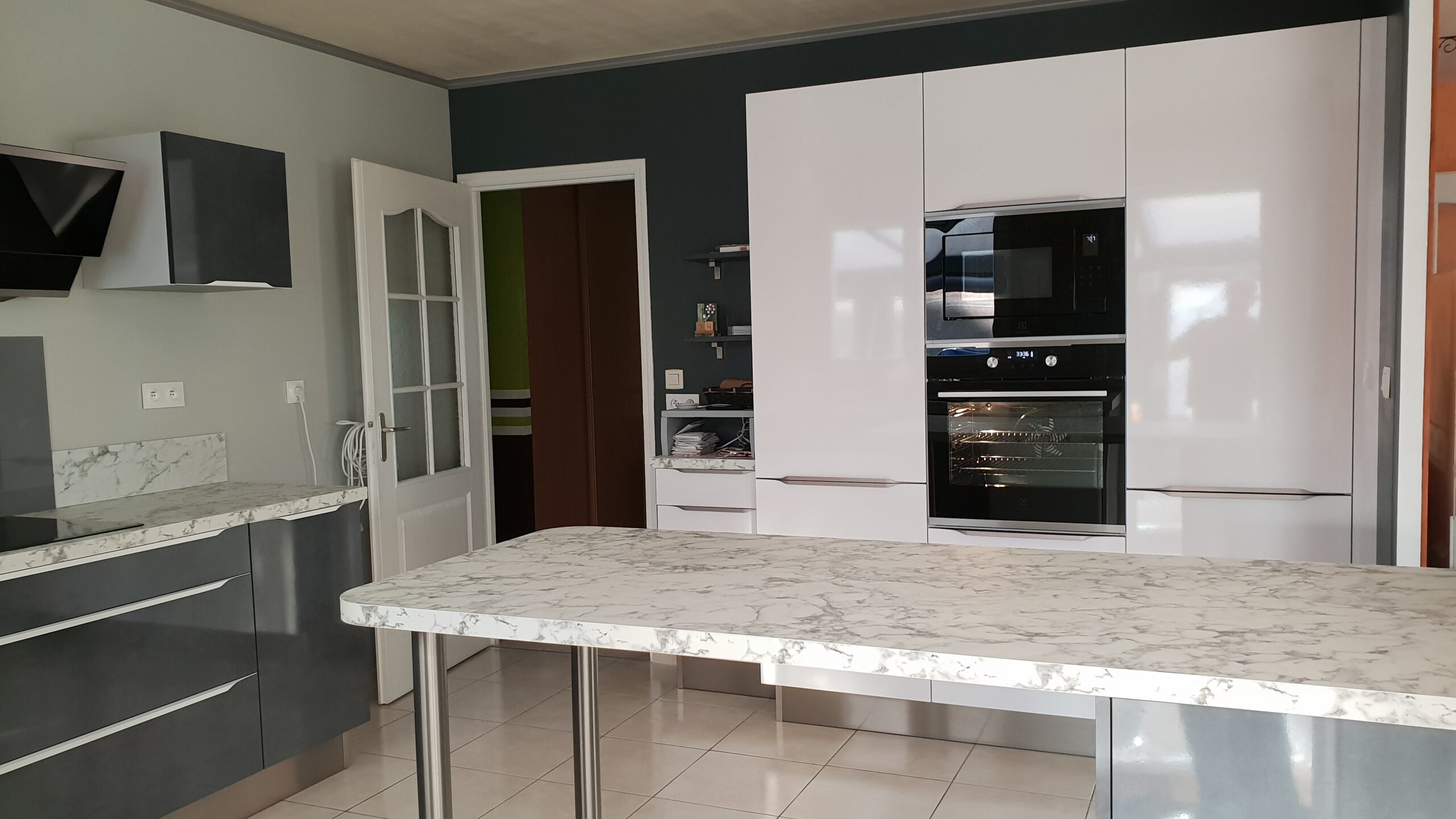 cuisine-sur-mesure-ilot-epi-maizieres-la-grande-paroisse