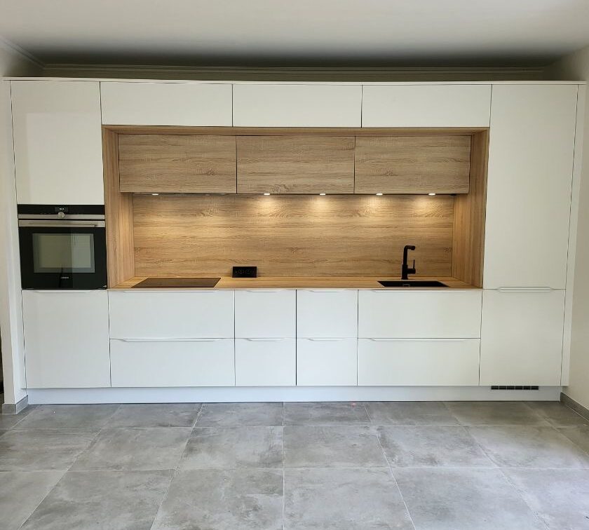 cuisine-i-blanche-bois-saint-laurent-du-var