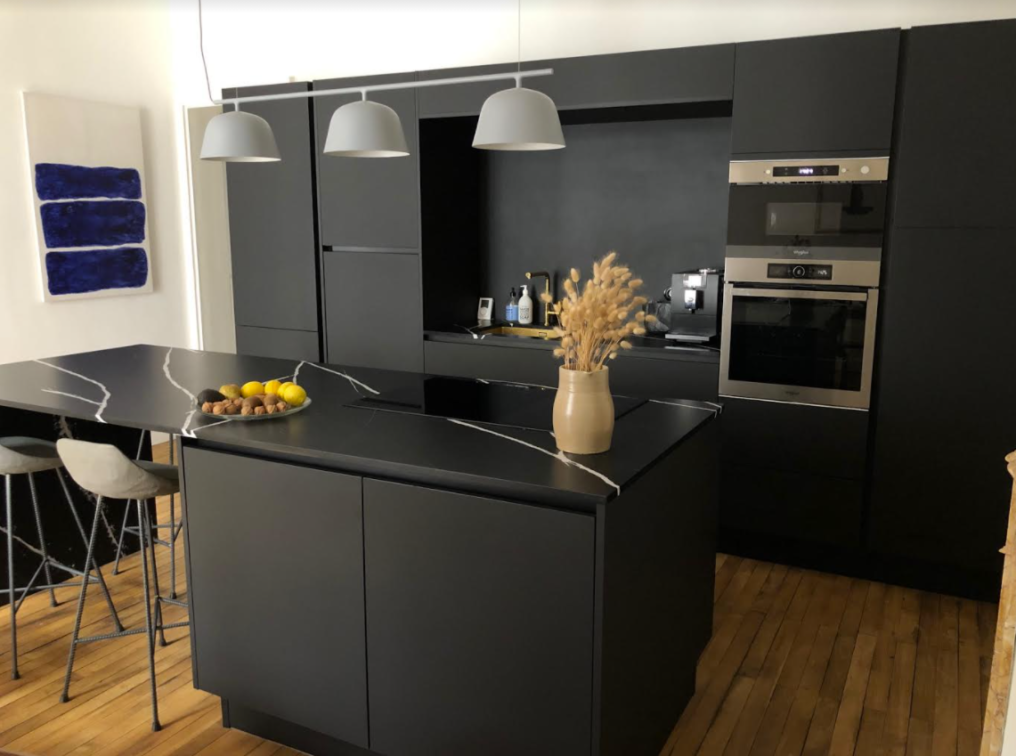 îlot Central Avec Plaque De Cuisson Et Coin Repas Comment choisir l'électroménager de votre cuisine ? - COMERA Cuisines