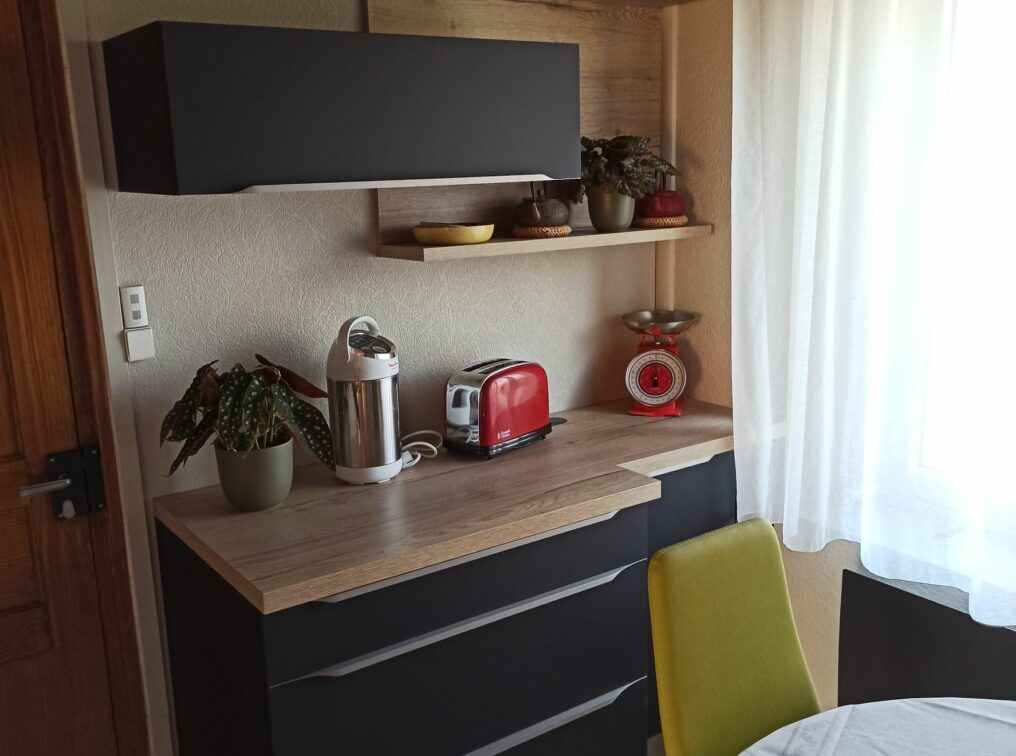 meuble-salon-noir-bois-saint-renan