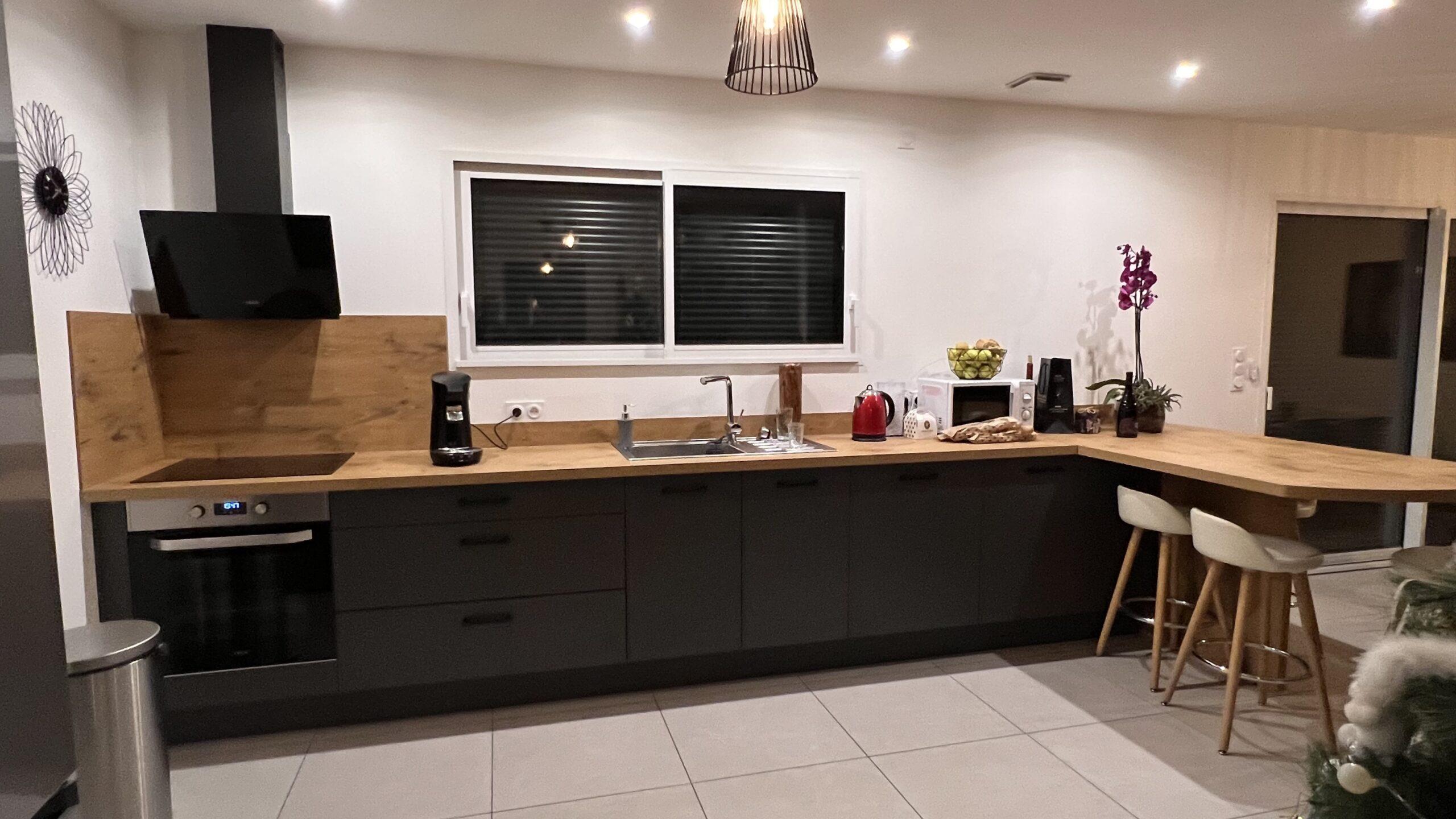 cuisine-ouverte-decor-bois-clermont-ferrand