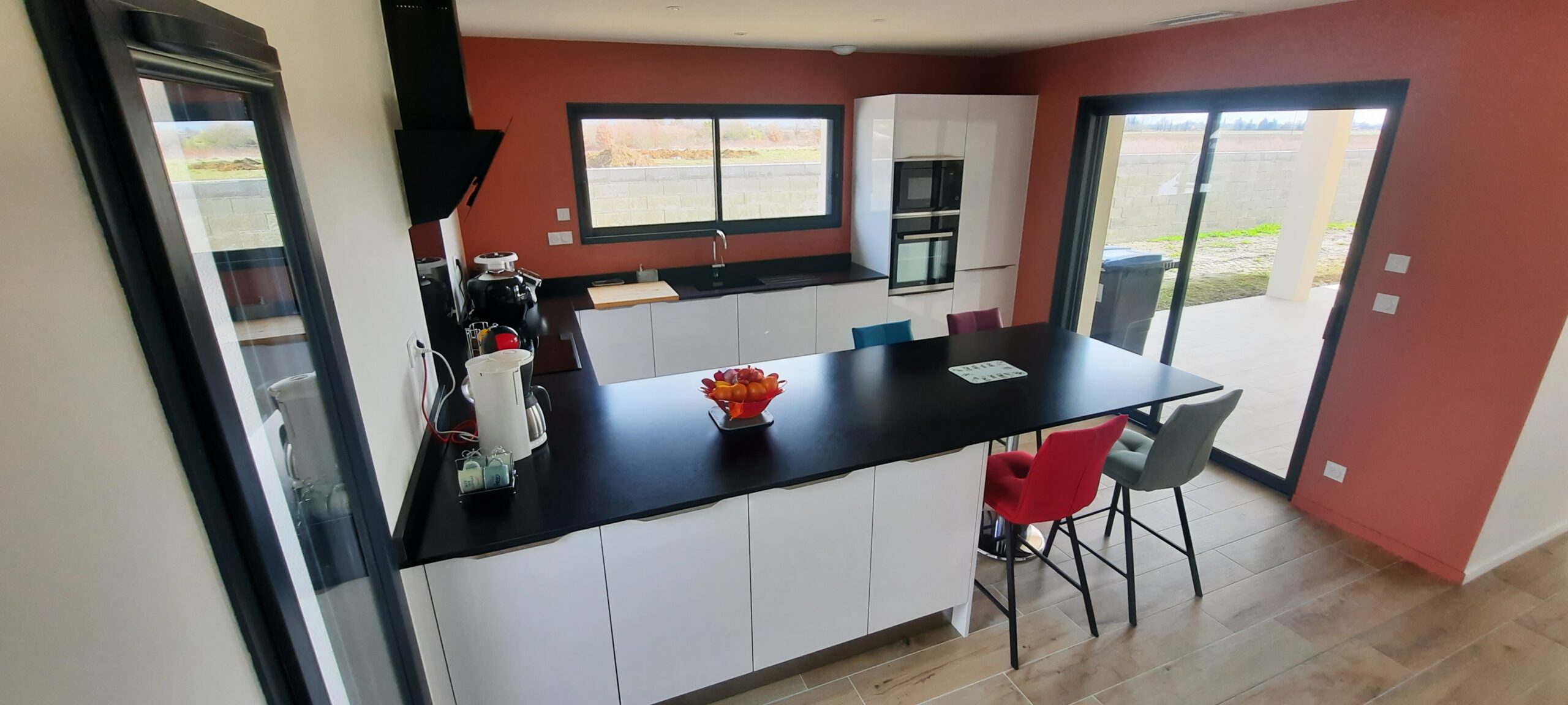 cuisine-design-en-u-lumineuse-montauban