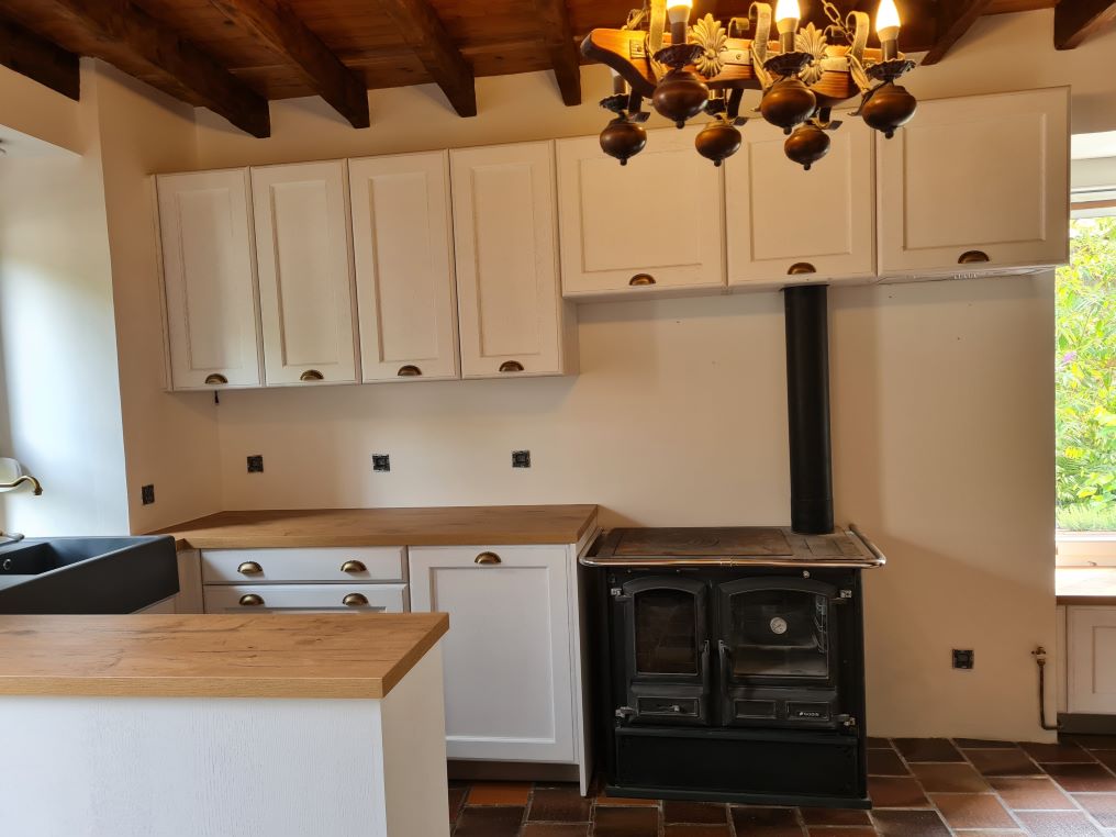 cuisine-porte-a-cadre-traditionnelle-maizieres-la-grande-paroisse