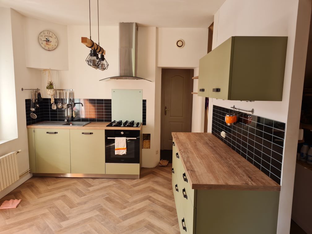cuisine-verte-bois-scandinave-maizieres-la-grande-paroisse