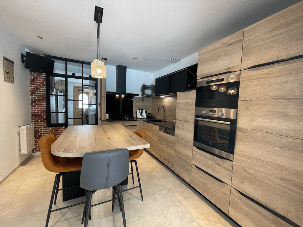 cuisine-moderne-conviviale-bois-les-herbiers
