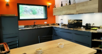 cuisine-moderne-elegante-bois-noire-montbrison