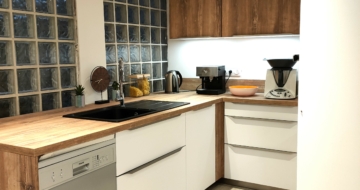 petite-cuisine-scandinave-blanche-bois-montbrison