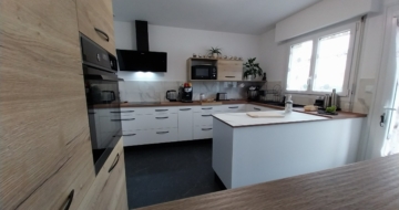 cuisine-bois-blanche-comera-cholet