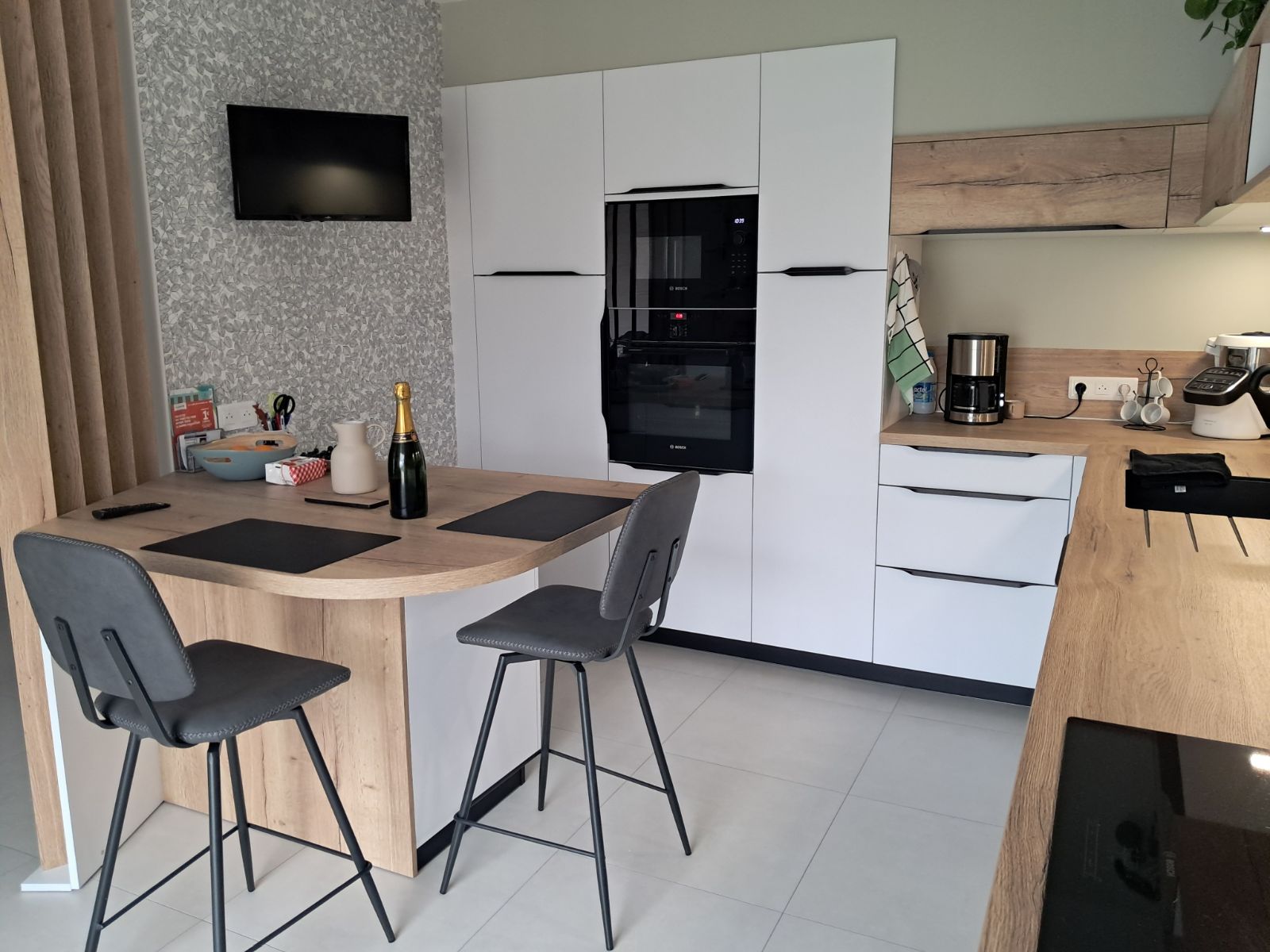 cuisine-blanche-bois-en-L