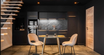 cuisine-contemporaine-noire-bois