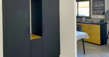 dressing-entrée-noir-jaune