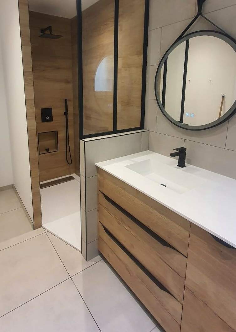 verriere-atelier-salle-de-bain-comera-firminy