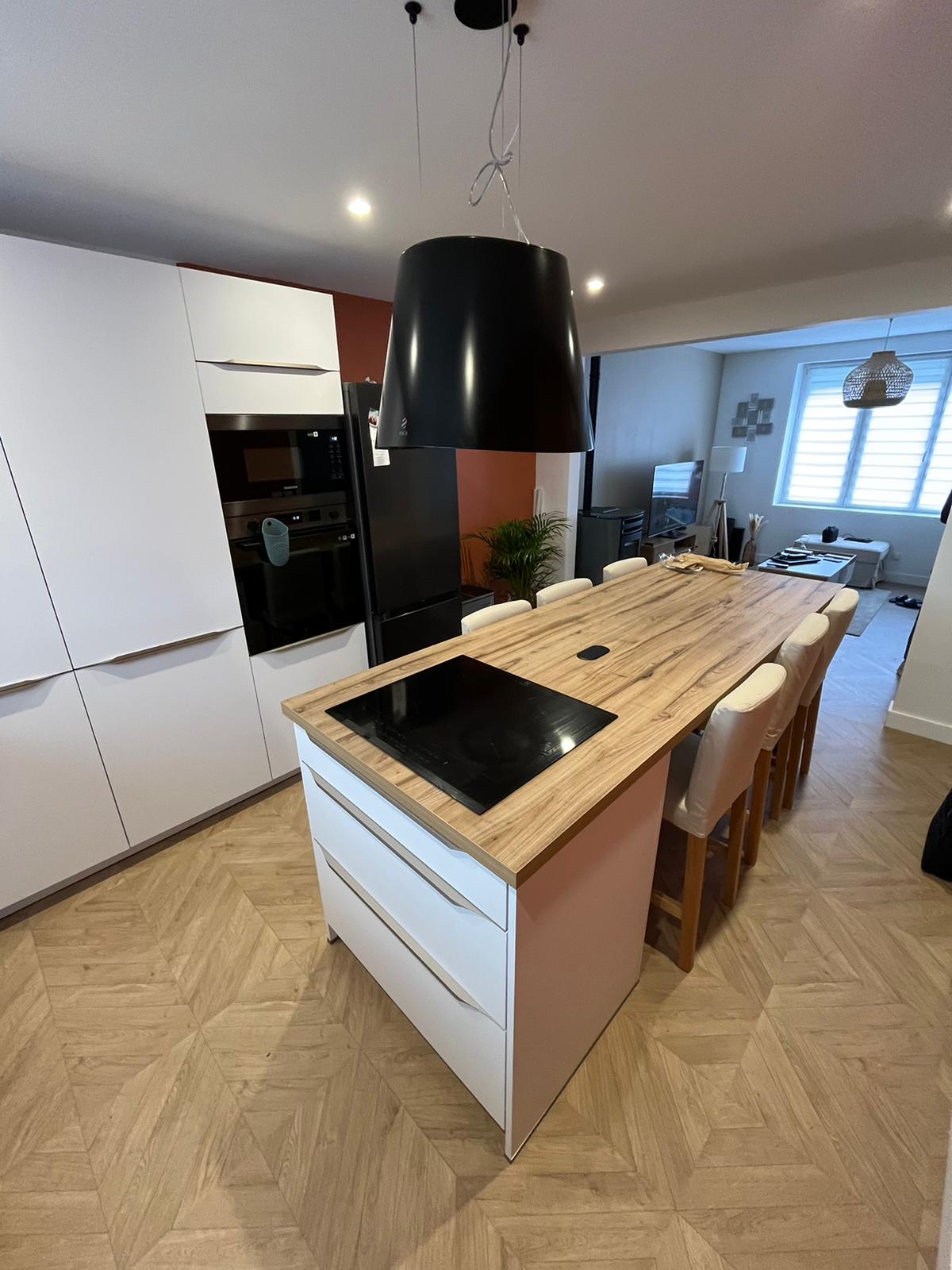 cuisine-blanche-bois-comera-marquise