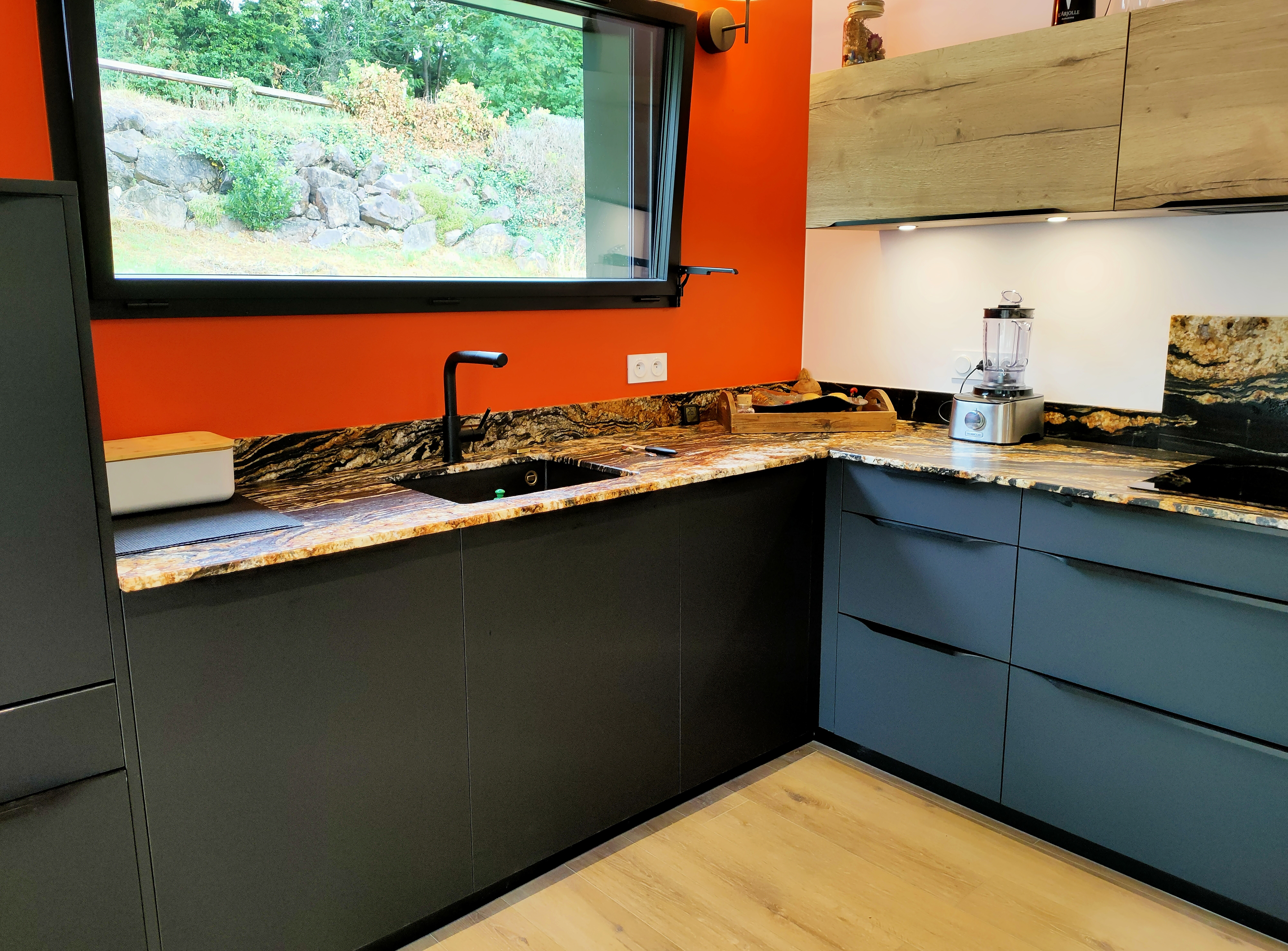 cuisine-plan-de-travail-pierre-naturelle-montbrison