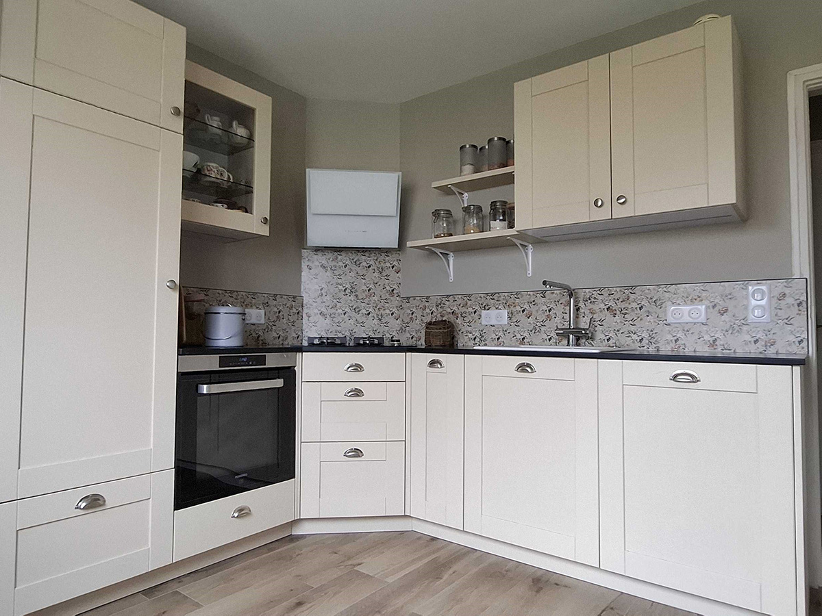 CUISINE-HOME03-COMERA-CUISNES-SAUTRON