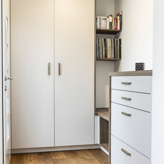 amenagement entrée-armoires-comera-cuisines-chateaubriand