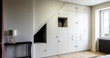 dressing blanc -amenagement sous plente-comera-cuisines-chateaubriand