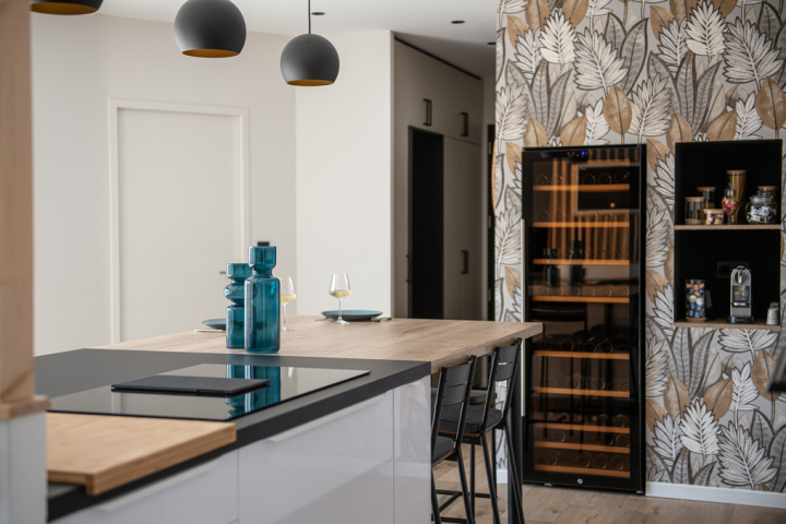 Cuisine élégante cave à vin niche