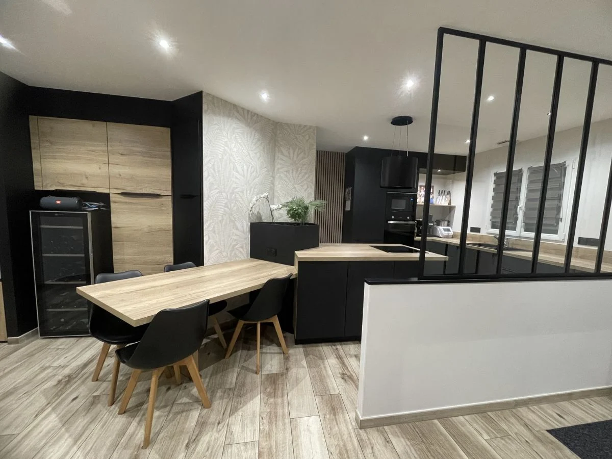 cuisine-noir-mat-chene-comera-les-herbiers