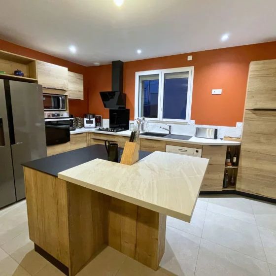 cuisine-chene-ilot-central-comera-les-herbiers