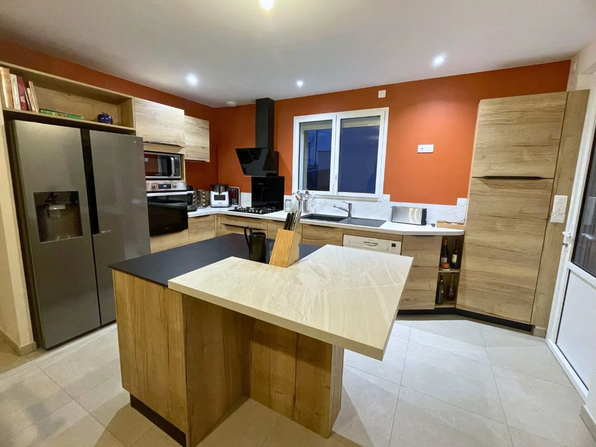 cuisine-chene-ilot-central-comera-les-herbiers