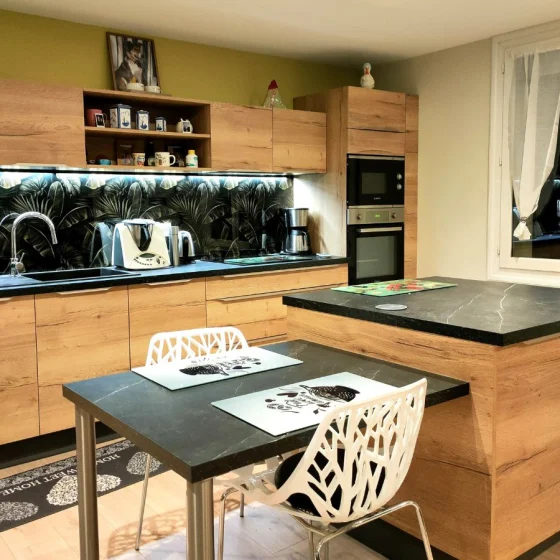 cuisine-ilot-espace-repas-chene-comera-montbrison